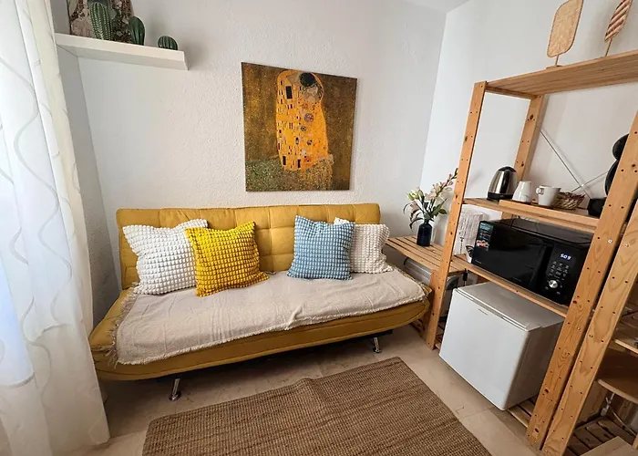 Plaza De San Francisco Homestay Malaga